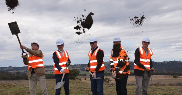 White Rock Solar Farm, New South Wales, Australia - Project details and construction updates
