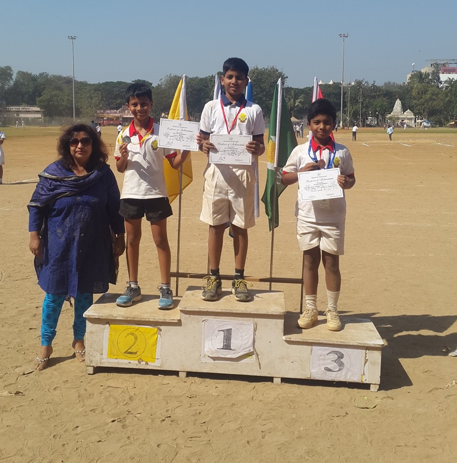 Balmohan Vidyamandir: Obstacle Race Std VI Boys Winners