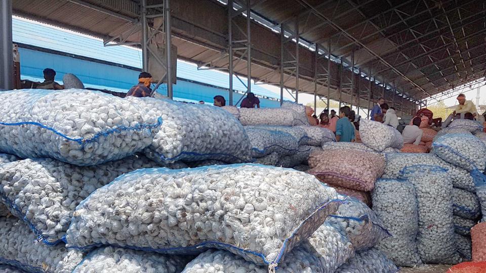 Price of garlic in various mandis across India (Rs. per kg) [2018]