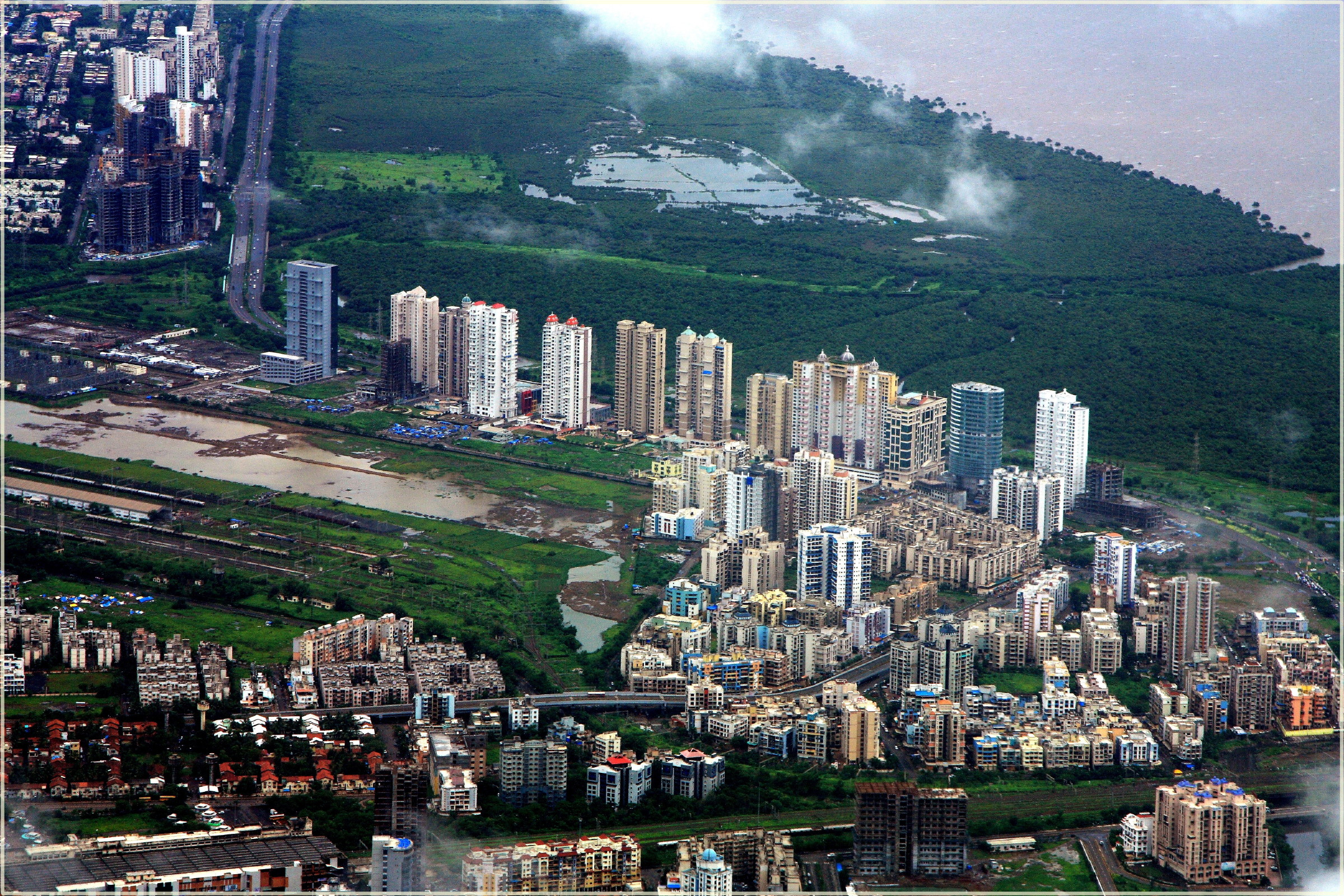 Estimated population of Mumbai in 2014