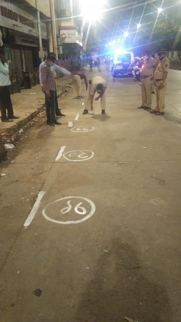 To curb crowding  and practice physical distancing BMC along with  Mumbai Police have marked 200 pitches on Senapati Bapat Marg as everyday from 4am-9 am hundreds of wholesale vendors come to Dadar station to sell stuff to thousands of retail vendors across Mumbai.