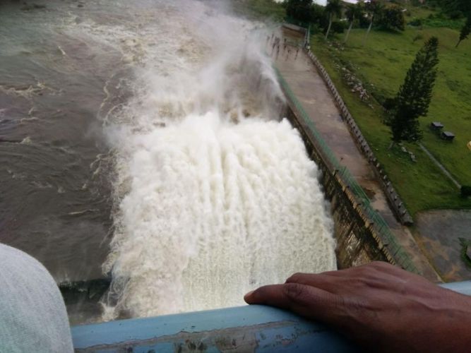 Hemavathi Dam. At 93% of its live capacity of 35.76 tmc. The 6 gates of the reservoir in Gorur of Hassan district were opened in the afternoon of 14 Jul as the water level reached the brim (2,922 ft).