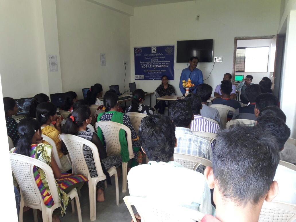 people from Patanswangi Village, Nagpur attended a Skill Development Program on Mobile Repairing conducted by WCL for rural youth. The program was held on 06 Oct.