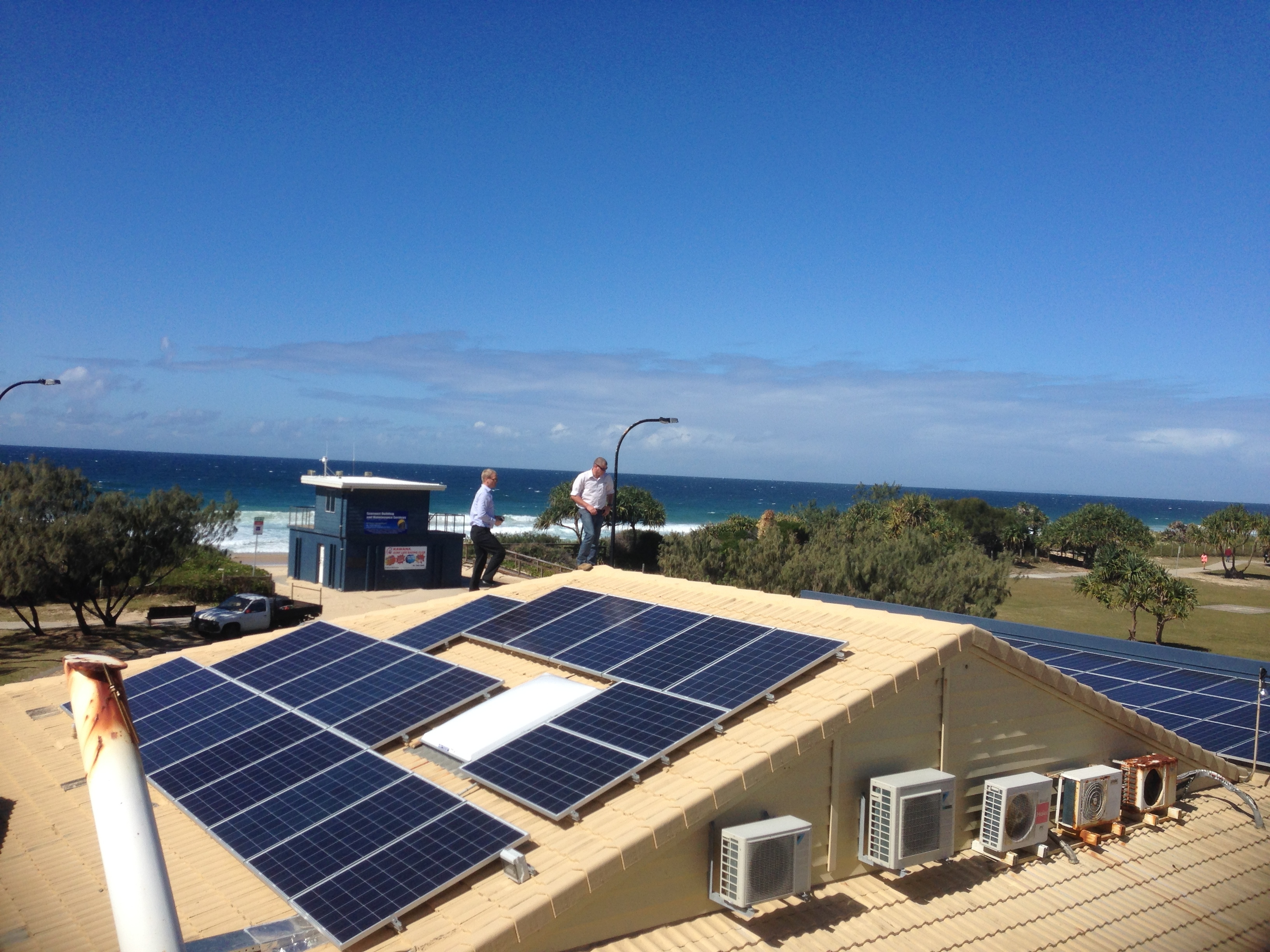 Kawana Waters Surf Life Saving Club, Queensland. Installer: ?