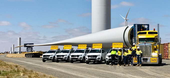 Last blade arrives at site.