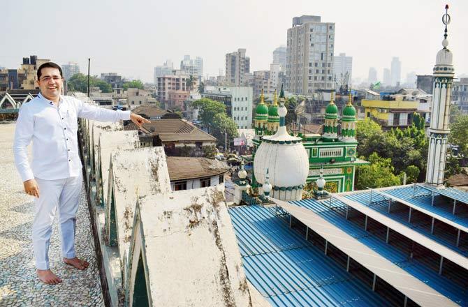 Jame Masjid in Mumbai powered by solar energy