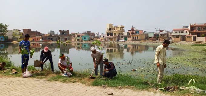 Number of ponds across Ghaziabad district where digging / desilting works began on 01 Jul 2019.
