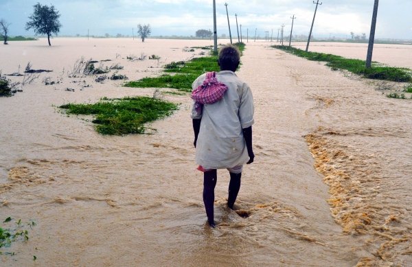Impact of floods on loss of lives, damaged crops and displacement of people in Karnataka