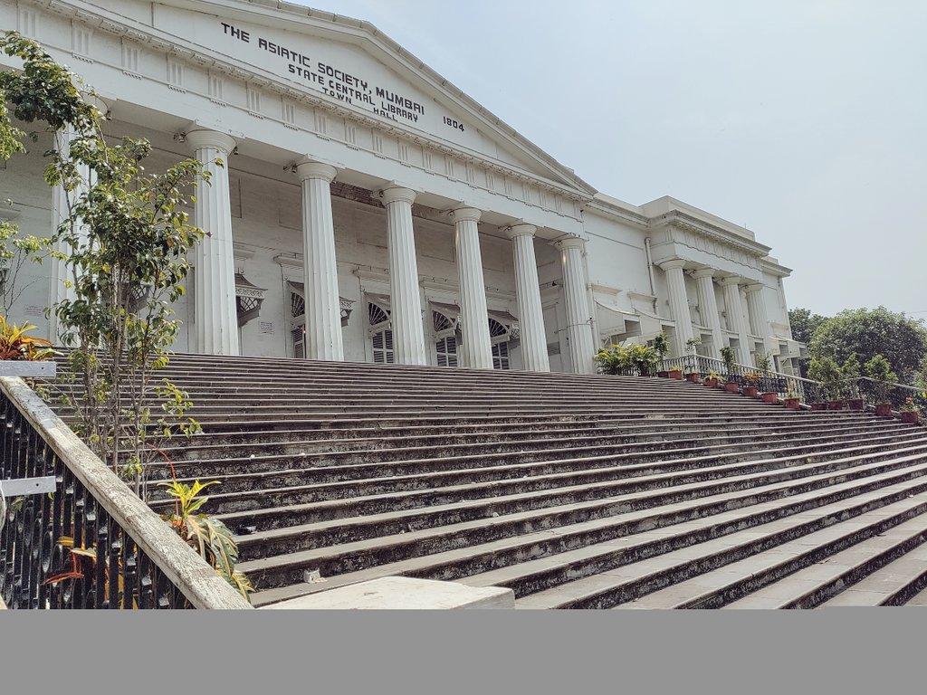 Number of public libraries in India - by State/UT